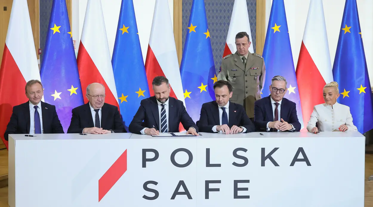 Acuerdo firmado para el crédito UE SAFE. Millones de euros llegarán a Polonia para la defensa