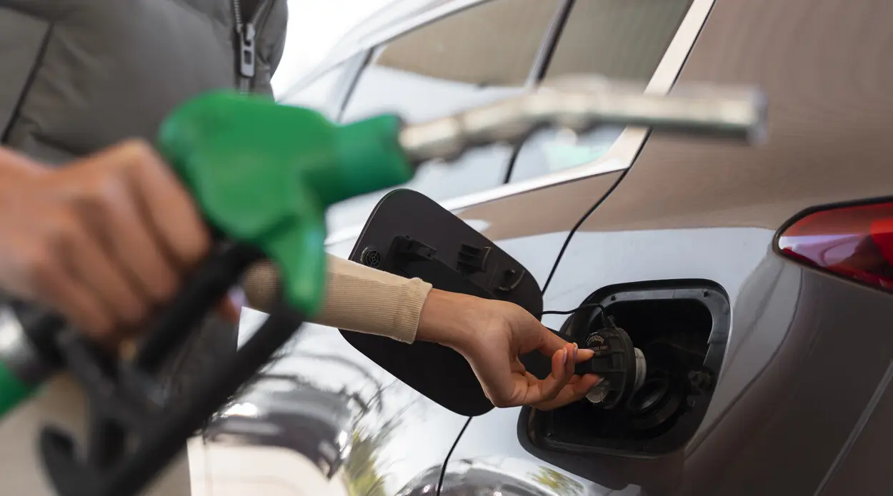 ¿Los polacos volverán a pagar un precio exorbitante por la gasolina? El paquete CPN solo hasta finales de junio