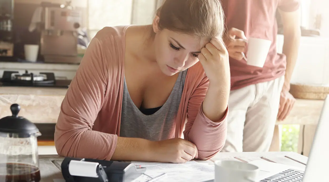 Bankruptía goni la bancarrota. ¡Nunca antes hubo tantos quiebras de consumidores en la historia!