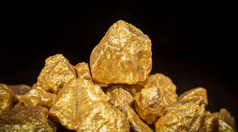 Gold Price Analysis: Upside Momentum Continues, Targeting $2,047 and $2,078