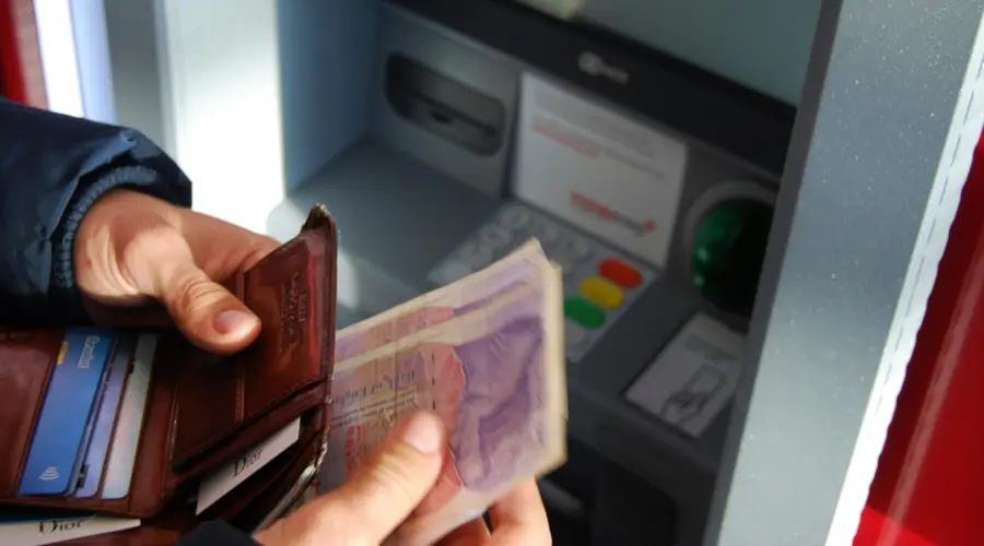 Is this the end of cards? Cash mandatory. Grocery stores required to accept it!