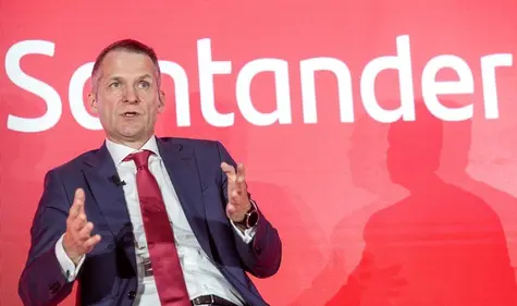 ¡Ibex 35 se salva por los pelos! ¿Qué está tramando Banco Santander? ¡BBVA al límite! | FXMAG