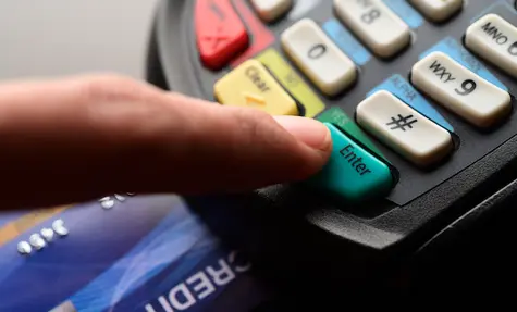 Just2Trade launches debit cards for clients