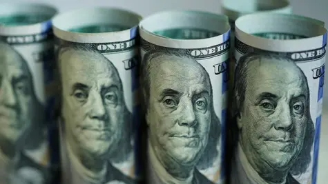 Dollar Rate at a Crossroads! Bank Releases New Forecasts. Here's How USD/PLN and EUR/USD Will Perform