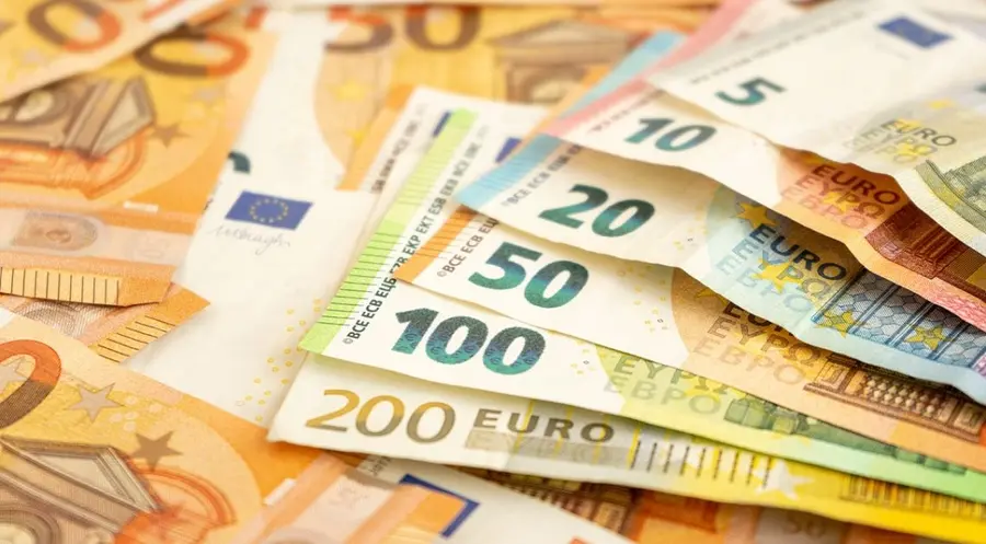 Mucha brusquedad en las caídas del cambio Euro Dólar (EURUSD) con tensión en el cambio Euro Franco tras marcar mínimos en 0.95 francos (EURCHF). Vemos también arriesgados movimientos en el cambio Libra Dólar (1.2113 dólares) | FXMAG