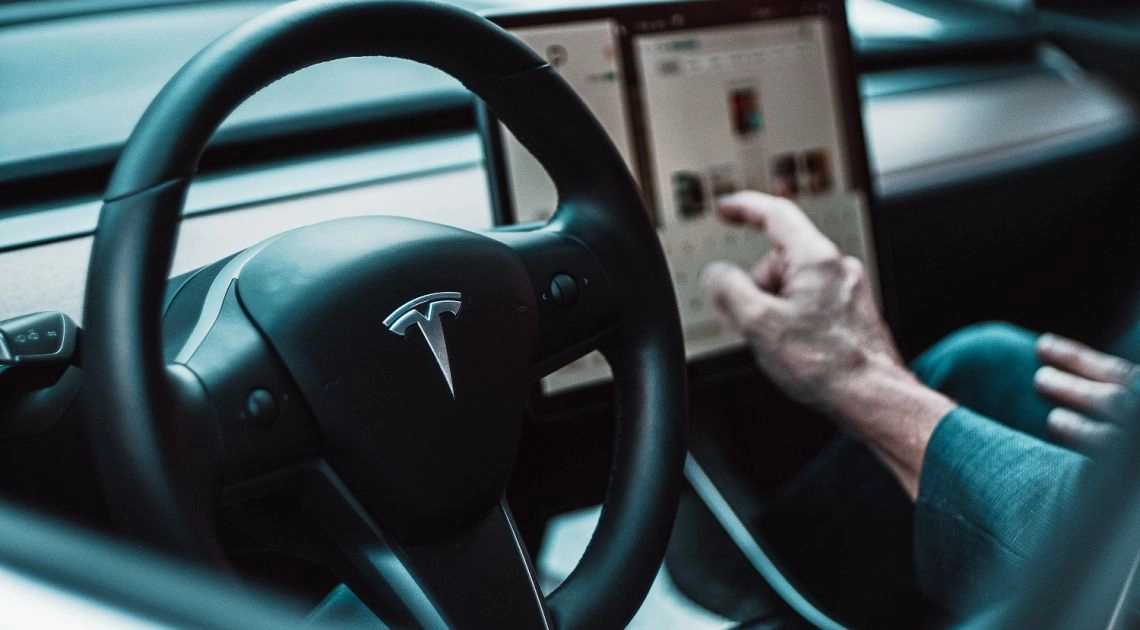 ¿Por qué las acciones de Tesla están cayendo? | FXMAG