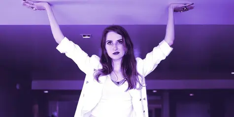 Presunta Implicada en el Hack a Bitfinex es Liberada Bajo Fianza