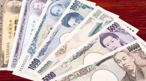 USD/JPY Is Below 131.00 Again, The Aussie Is Close To 0.70$| FXMAG.COM