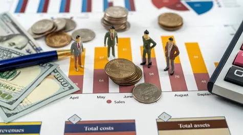 Waiting for PBOC's Rate Cut: Disappointing Chinese Data and FTSE 100's Key Levels