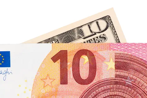 Cautious EUR/USD Outlook Amid ZEW, Trade, and Oil Risks