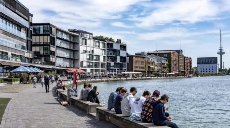 Eurozone Labour Market Resilience Persists as Unemployment Holds at Historic Low