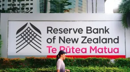 RBNZ Poised for October Rate Cut, but Further Easing Depends on Data