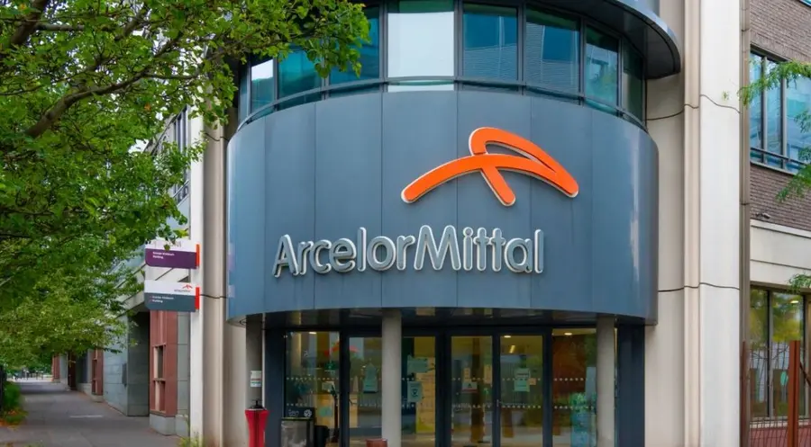 Acciones ArcelorMittal: ¡Caídas impactantes! (24.02 euros, -1.46%) ¿Se avecina una tormenta para el gigante del acero? | FXMAG