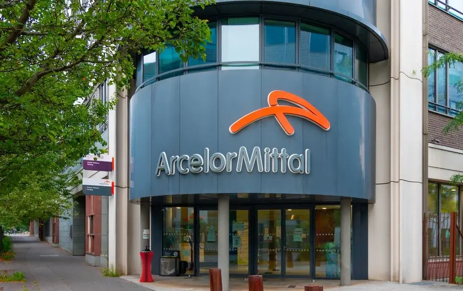 Acciones ArcelorMittal suben un 1,73%, Amadeus un 1,38%, ACS un 1,12% en un índice Ibex 35 que se mantiene sobre los 9.600 puntos tras el aumento de tasas del BCE | FXMAG