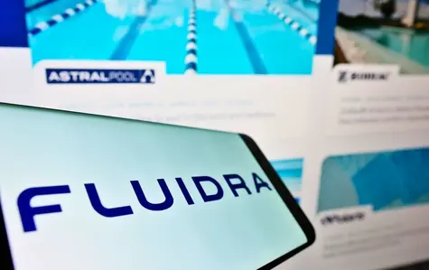 Acciones de Acciona caen 1,29%, Fluidra 1,21% y Amadeus 1%; Bolsa IBEX 35 retrocede un 0,41% y principales índices europeos también bajan | FXMAG