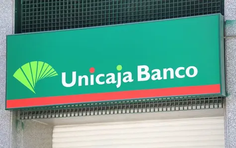 Acciones Unicaja suben un 2,21%, Grifols un 1,85%, y BBVA un 1,58% en un Ibex 35 que arranca la semana en alza con un 0,71%, llegando a 9.442,29 puntos; decisión del BCE en el horizonte | FXMAG