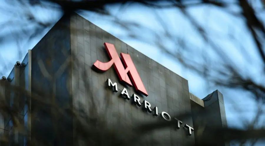 Acciones Verisign en momento de crisis (213 dólares) mientras las acciones Marriott enfrentan un periodo desafiante | FXMAG