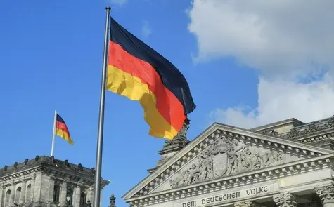 ¡Alerta en Europa! Alemania se encuentra al borde de una recesión sin precedentes... Comisión Europea ajusta drásticamente las proyecciones de crecimiento | FXMAG