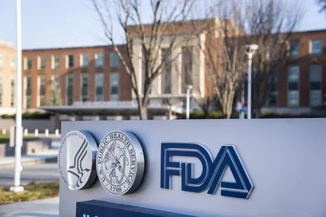 Aprobación total de la FDA para Pfizer, bitcoin luchando en la zona de los 50.000 y oro subiendo ¿serán interesantes estos activos?