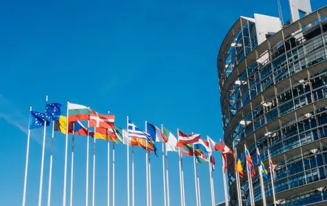 Calendario económico: descenso en pedidos de fábrica en Alemania; se esperan PMI del sector de la construcción de la eurozona, cifras de balanza comercial y PMI del sector servicios en EEUU | FXMAG