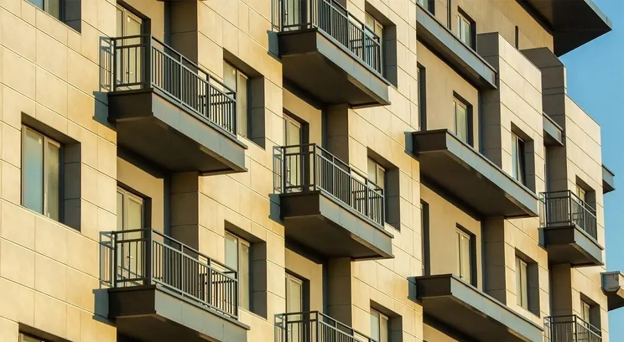 Desafío en el horizonte: Bancos endurecen condiciones para hipotecas a pesar del éxito del programa de Crédito Seguro 2% | FXMAG