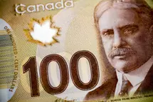 Dólar canadiense: Trayectoria histórica, influencias económicas y navegación en los mercados globales