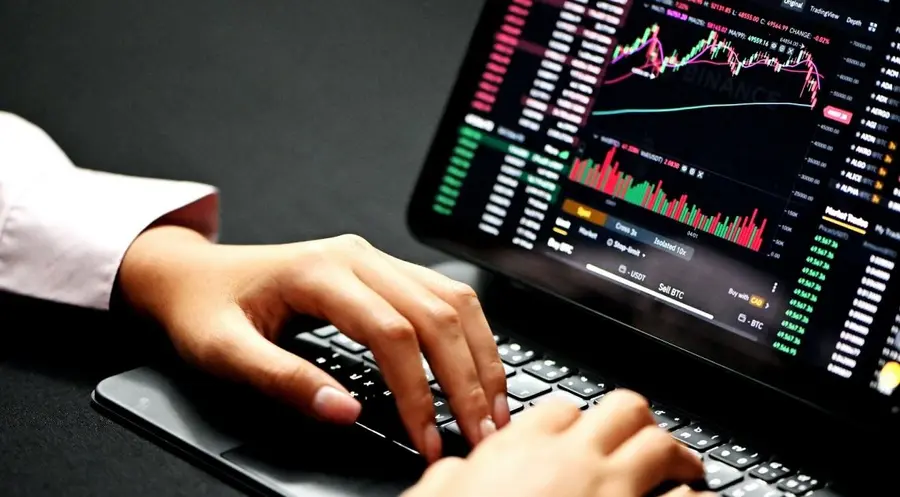 El bitcoin cerca de los 43.100 USD, el ethereum y el dogecoin intentan estabilizarse después de las caídas (BTCUSD, ETHUSD, DOGEUSD) | FXMAG
