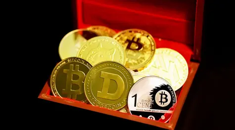 El bitcoin y el ethereum comienzan el día al alza, el dogecoin retrocede ligeramente. Analizamos los pares BTCUSD, ETHUSD y DOGEUSD | FXMAG
