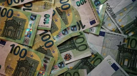 El euro está recuperando el terreno perdido frente al yen (EURJPY), pero sigue debilitado frente al franco suizo (EURCHF). ¿Cuántos dólares o pesos argentinos pagaremos por el euro (EURUSD, EURARS)? | FXMAG