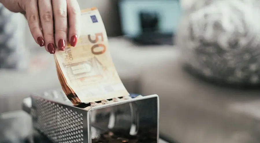 ¡El euro sigue debilitado frente al dólar y al yen (EURUSD, EURJPY)! La cotización de los pares EURGBP y EURCHF también se acerca a los mínimos del viernes | FXMAG
