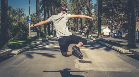 ¡El rebote del dólar continúa! La cotización de la divisa estadounidense sube frente al franco suizo (USDCHF), mientras que la libra y el euro intentan frenar las caídas (EURUSD, GBPUSD) | FXMAG