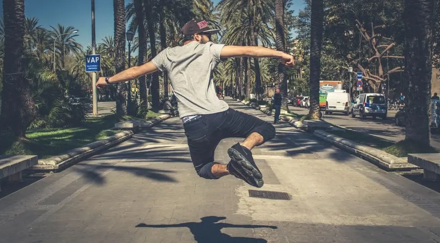 ¡El rebote del dólar continúa! La cotización de la divisa estadounidense sube frente al franco suizo (USDCHF), mientras que la libra y el euro intentan frenar las caídas (EURUSD, GBPUSD) | FXMAG