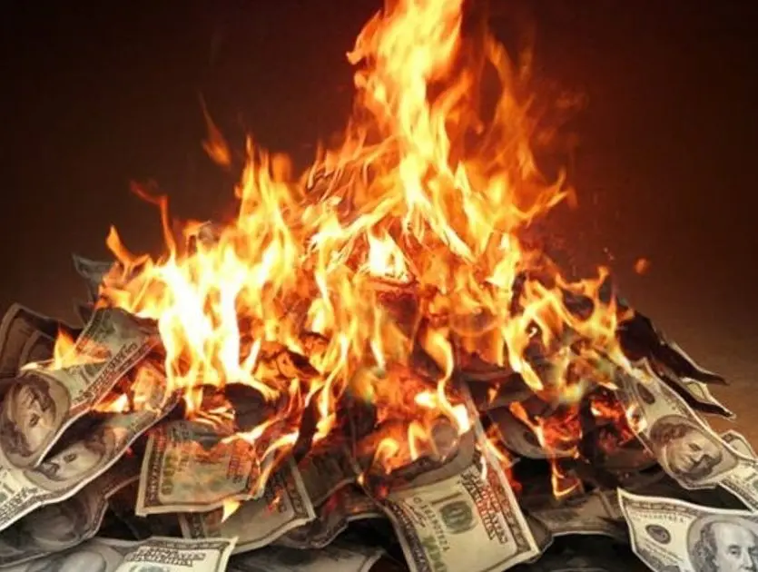 El tipo de cambio Dólar Franco (USDCHF) listo para despegar: perspectivas alcistas a pesar de retroceso temporal (mercado Forex) | FXMAG