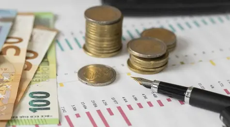 Experto Sebastián Puig advierte que la situación de la economía española es insostenible: aumento del gasto estructural y tasas de interés ponen en riesgo la estabilidad financiera | FXMAG