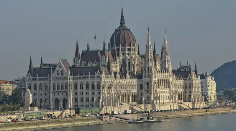 In Hungary, state assets were sold ahead of time. "Properties were sold together with the user"