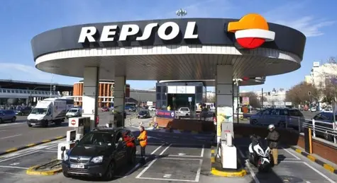 ¿Hay motivos suficientes para posicionarnos alcistas en REPSOL? Mirando su línea de tendencia semanal ¡Vemos que existen motivos para posicionarnos alcistas en las próximas sesiones!