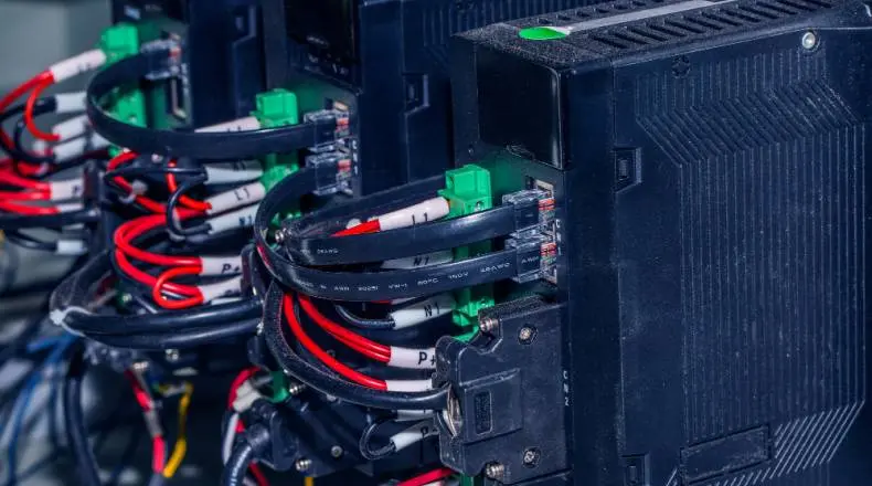 HP's Recovery Continues: Q2 Profits Steady, Revenues Forecast to Plunge Amid PC Market Headwinds