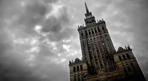 Industria polaca en crisis: PMI de julio indica profundización de la desaceleración y falta de demanda | FXMAG