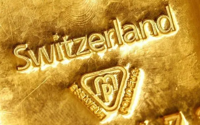 ¡Ingénuos los que guardan sus ahorros en forma de oro! Ya sin mencionar a los que invierten en el.. | FXMAG