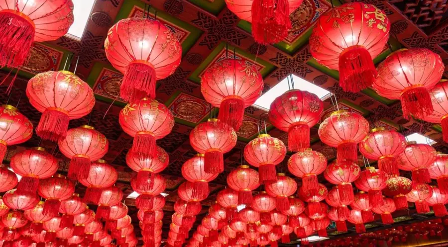 Inversión en China: una oportunidad única, ¡dos motores importantes para China a largo plazo! China cuenta con un amplio mercado de renta variable de unas 8.000 empresas | FXMAG