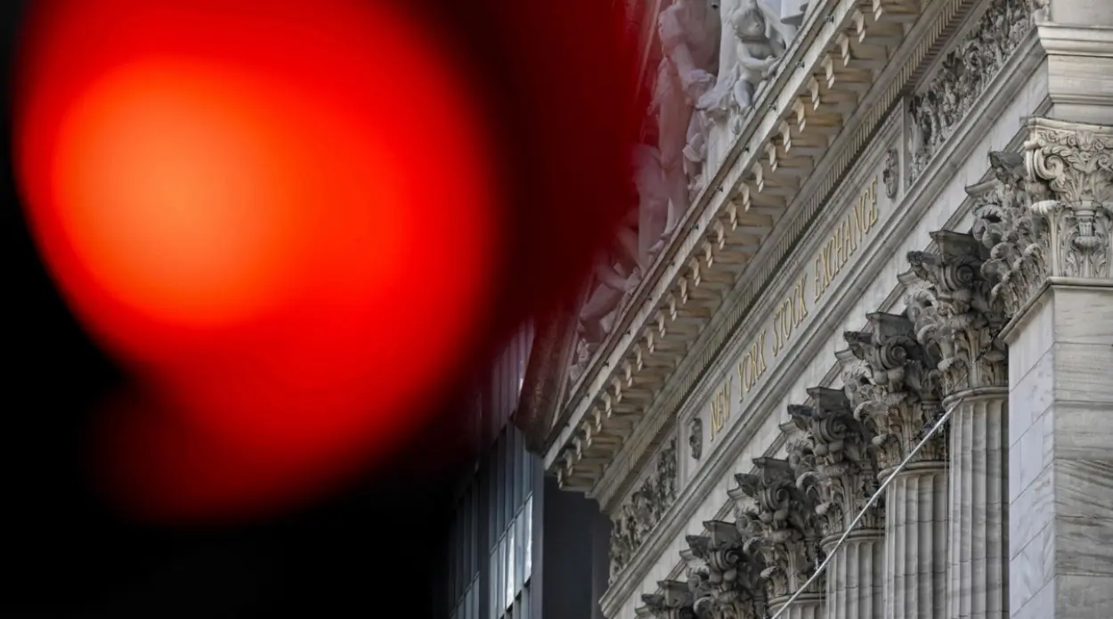 Dollar rate worries analysts. "Risk of further intervention remains high" - they warn