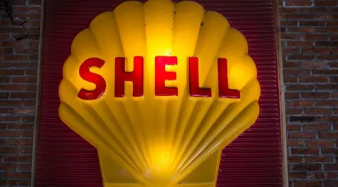 La confianza en que los precios del petróleo se mantendrán altos durante más tiempo y justifica las fusiones y adquisiciones a estos precios sin precedentes: las grandes petroleras apuestan por los combustibles fósiles | FXMAG