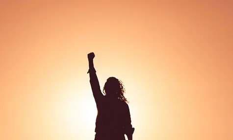 ¡La libra está ganando fuerza frente al dólar y al euro! Mientras tanto, la cotización del dólar frente al franco es cada vez más baja… | FXMAG