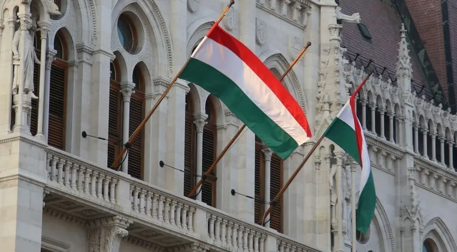 ¡La PNB se está quedando atrás! Un fuerte recorte de tipos de interés por parte del líder de inflación en Europa | FXMAG