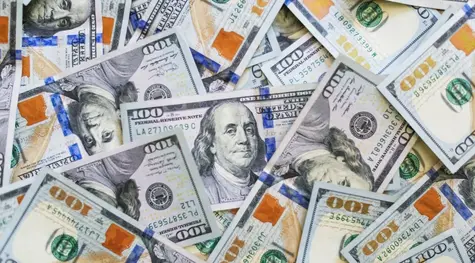 Las emociones relacionadas con las elecciones en Estados Unidos impulsan la subida del dólar. Los pares USDJPY y USDCAD están ganando fuerza. ¿Cuál es la situación del euro frente al yen (EURJPY)? | FXMAG