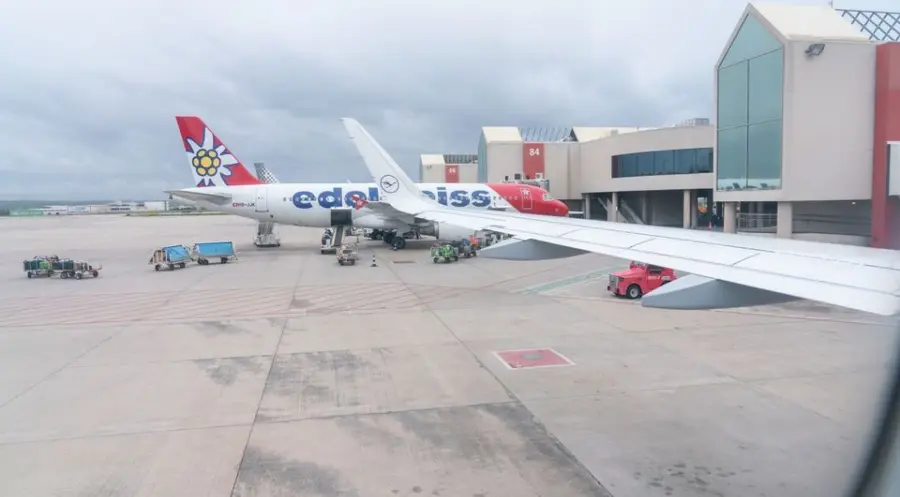 Las pérdidas representan la cotización Amadeus Bolsa (-0.22%, 63.16 euros) frente a la cotización Aena de las peores del Ibex 35 de hoy (144.45 euros) | FXMAG