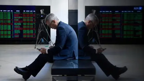 ¡Los mercados globales se enfrentan a la tormenta perfecta! ¿Están preparados los inversores para la volatilidad y los desafíos que se avecinan? | FXMAG