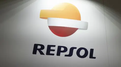 ¡Movimientos extremos en el Ibex 35! Las acciones Repsol sufren caídas (13.64 euros, 3.03%), Bankinter se hunde un 2.96% y las acciones Fluidra con devastador cierre de sesión (-8.80%) | FXMAG