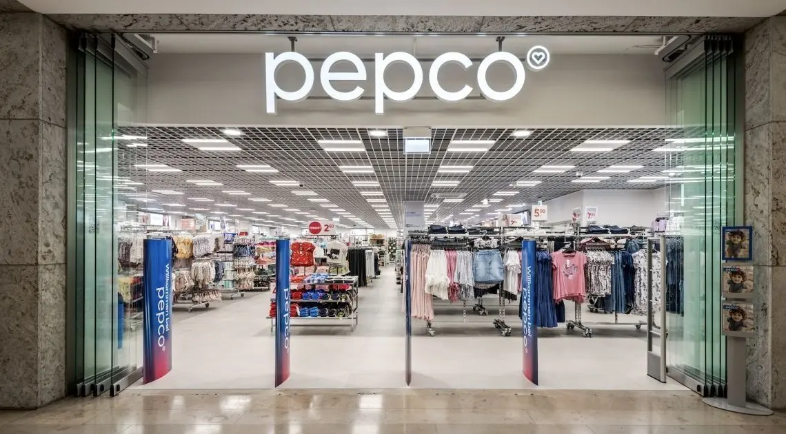 ¡Pésima recomendación y el precio de las acciones ha subido demasiado! Los analistas vuelven a equivocarse en el momento