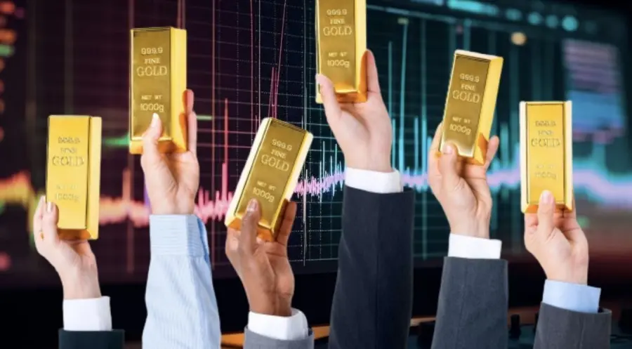 Precio del oro: ¡Cambio de paradigma en los mercados de materias primas! Saxo Bank pronostica un aumento significativo en medio de la 'estanflación' | FXMAG